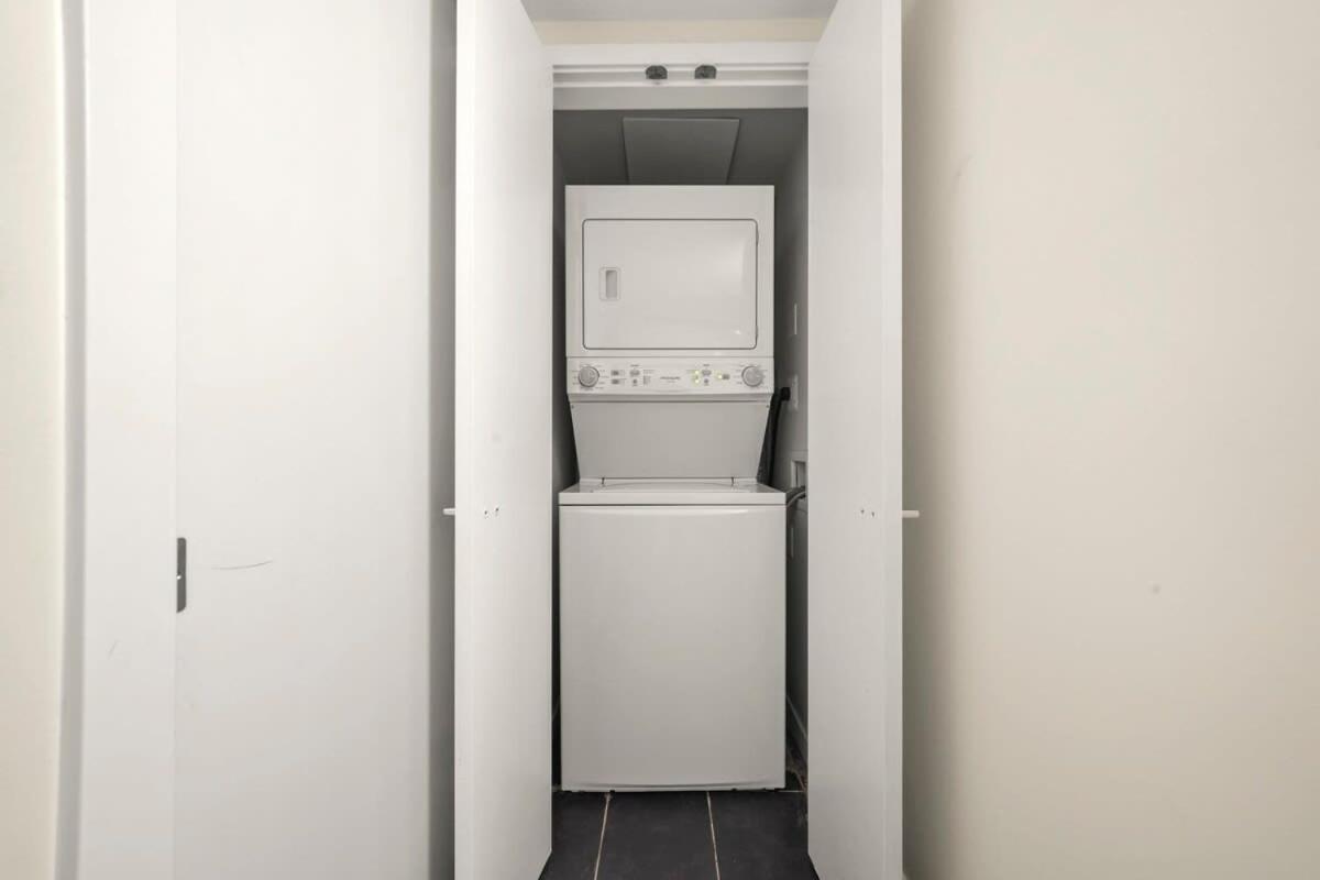 Dazzling Condo By Stadium Downtown With Free Parking Βανκούβερ Εξωτερικό φωτογραφία