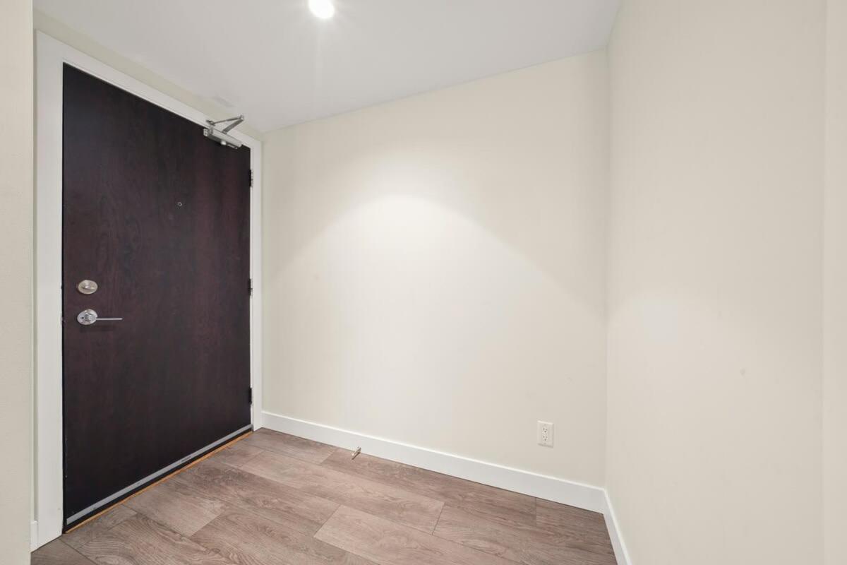 Dazzling Condo By Stadium Downtown With Free Parking Βανκούβερ Εξωτερικό φωτογραφία