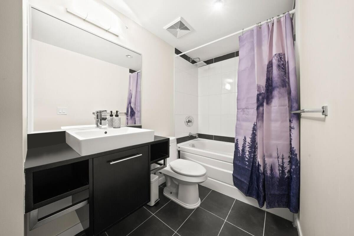 Dazzling Condo By Stadium Downtown With Free Parking Βανκούβερ Εξωτερικό φωτογραφία